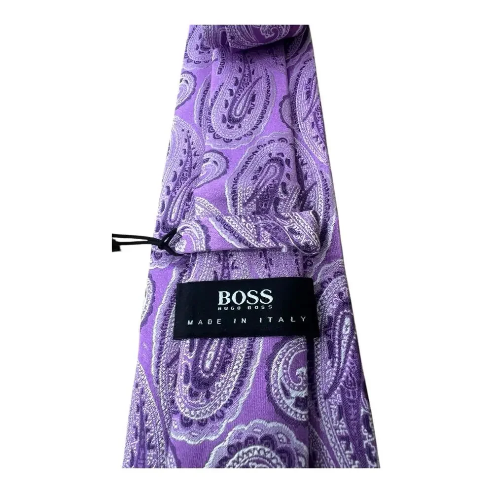 Hugo Boss 100% Silk Men's Tie Necktie Purple Paisley Made in Italy $98 NWT